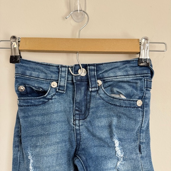 True Religion Geno Relaxed Slim Distressed Jeans Size 2T - Picture 3 of 6